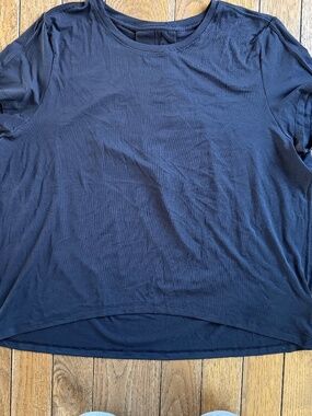 Athleta With Ease Tee T-Shirt With Ease Short Sleeve Charcoal Women' Medium